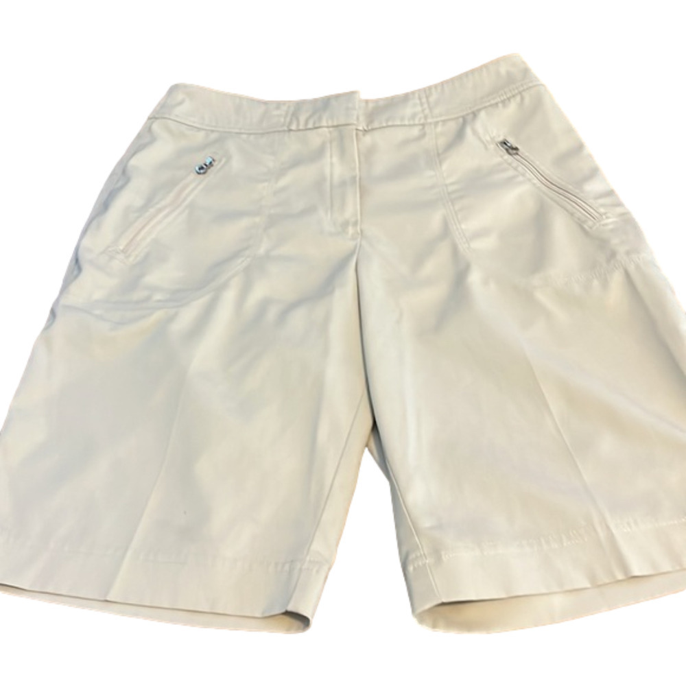 TAIL tan short